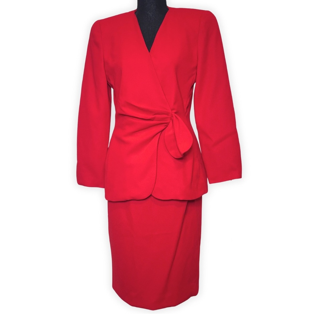 Vintage Carolina‎ Herrera Studio Red Skirt Suit Size 8